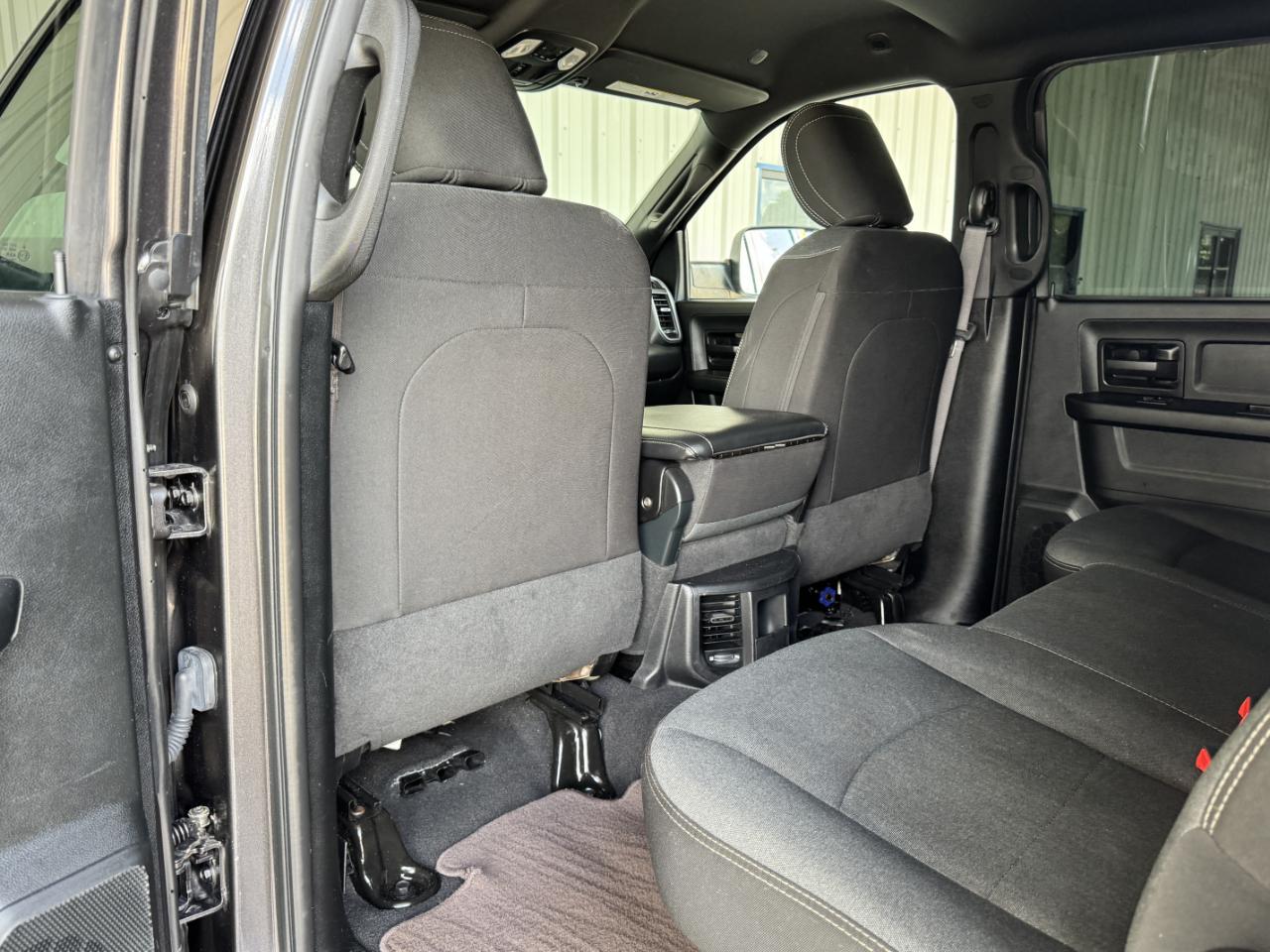 RAM 2500 Tradesman Crew Cab 4WD 2021