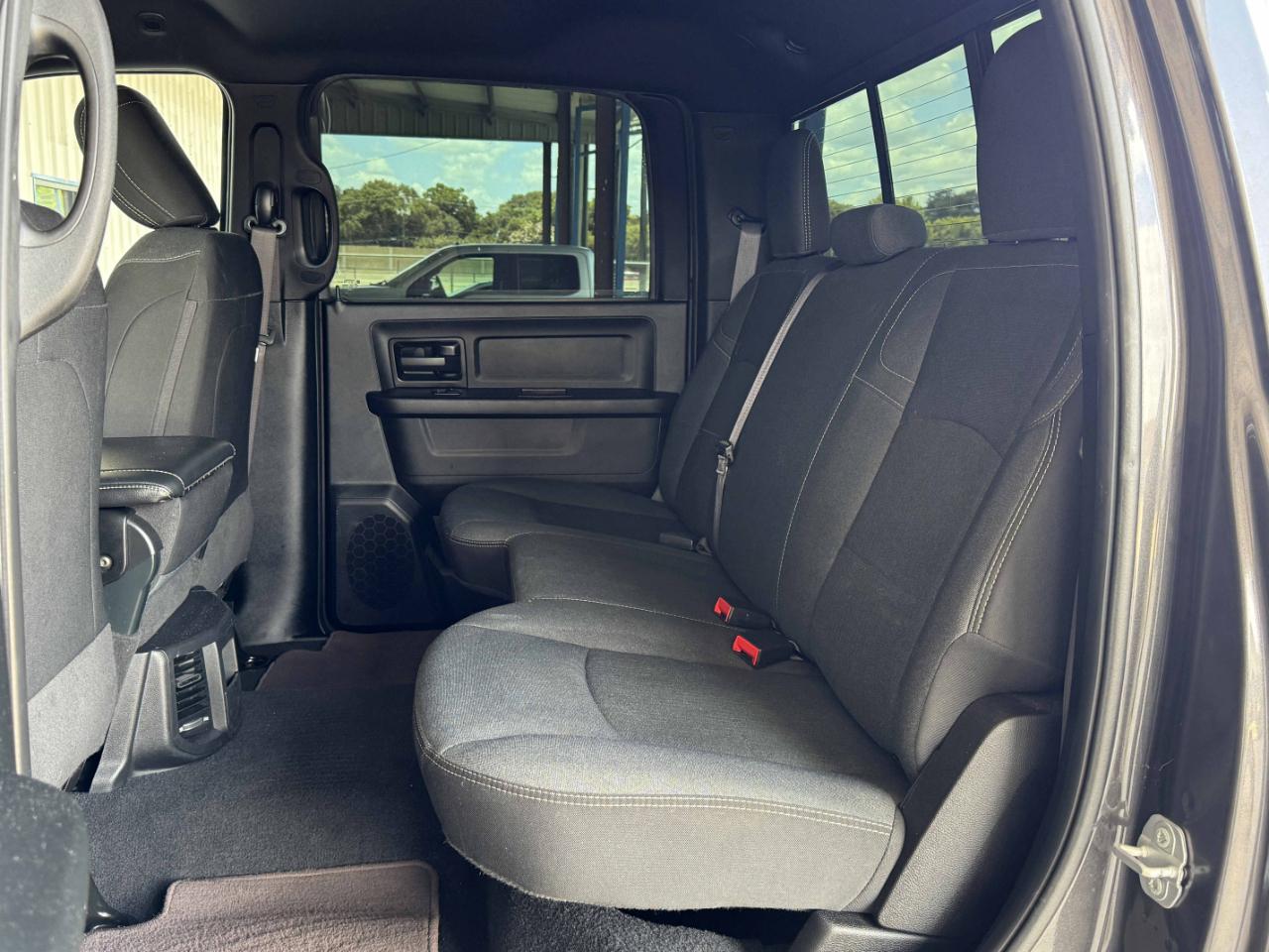 RAM 2500 Tradesman Crew Cab 4WD 2021