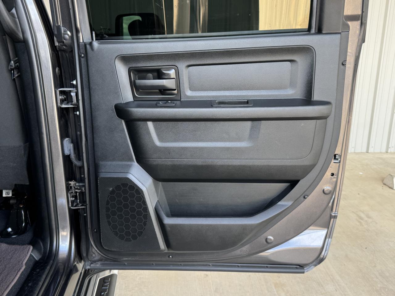RAM 2500 Tradesman Crew Cab 4WD 2021