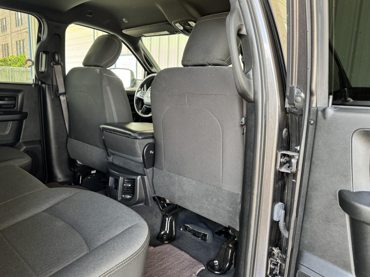 RAM 2500 Tradesman Crew Cab 4WD 2021