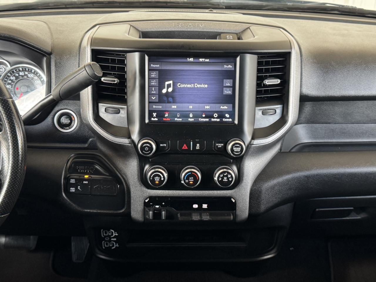RAM 2500 Tradesman Crew Cab 4WD 2021