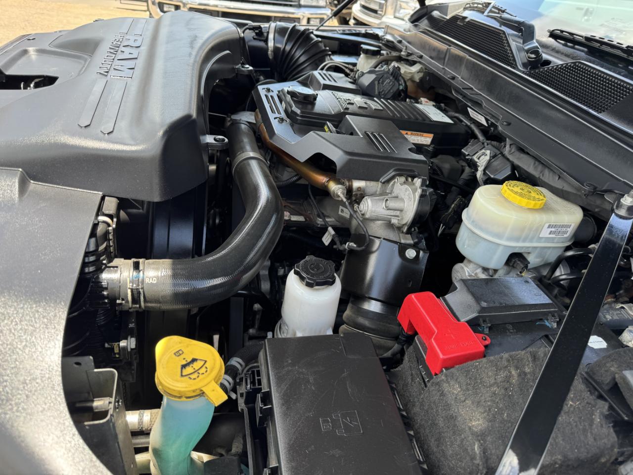 RAM 2500 Tradesman Crew Cab 4WD 2021