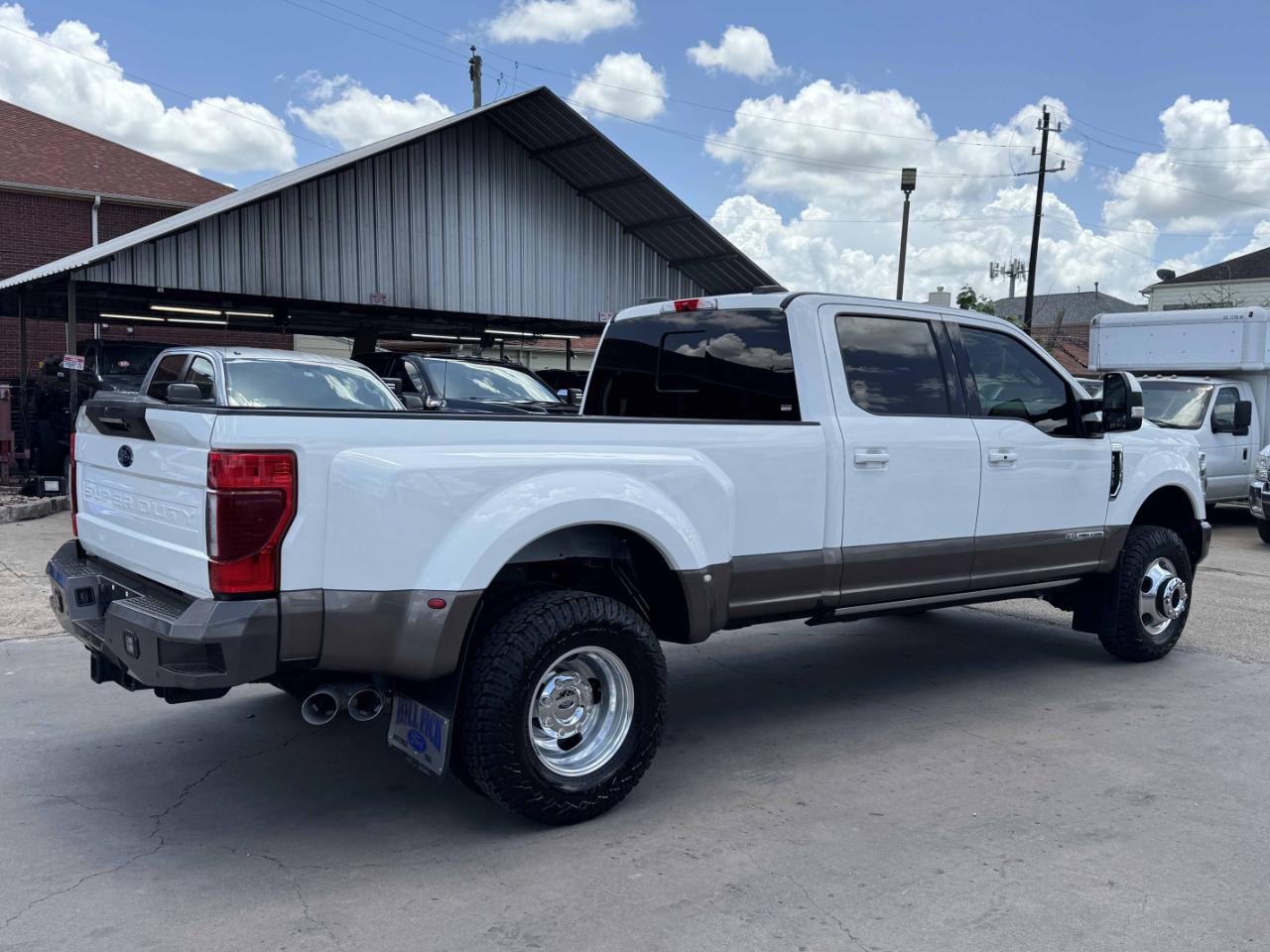 Ford Super Duty F-350 DRW  2021