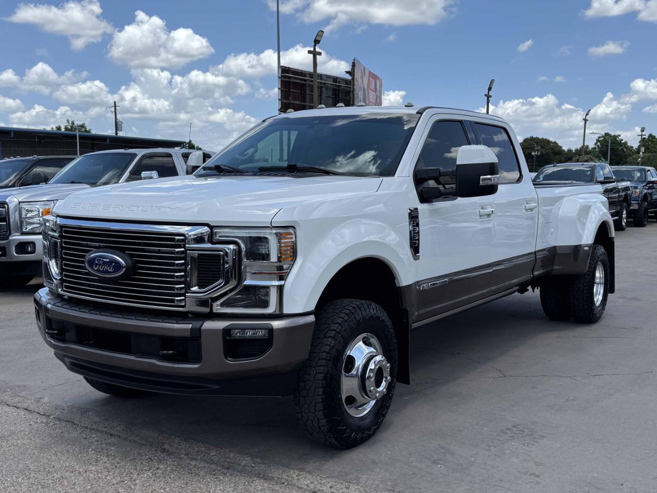Ford Super Duty F-350 DRW  2021