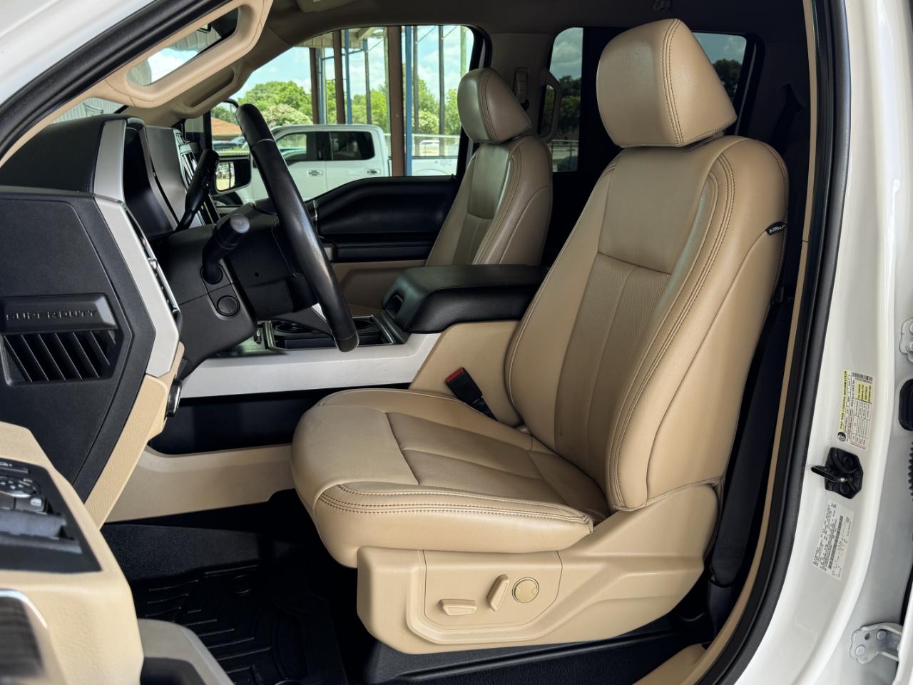 Ford Super Duty F-350 DRW  2021