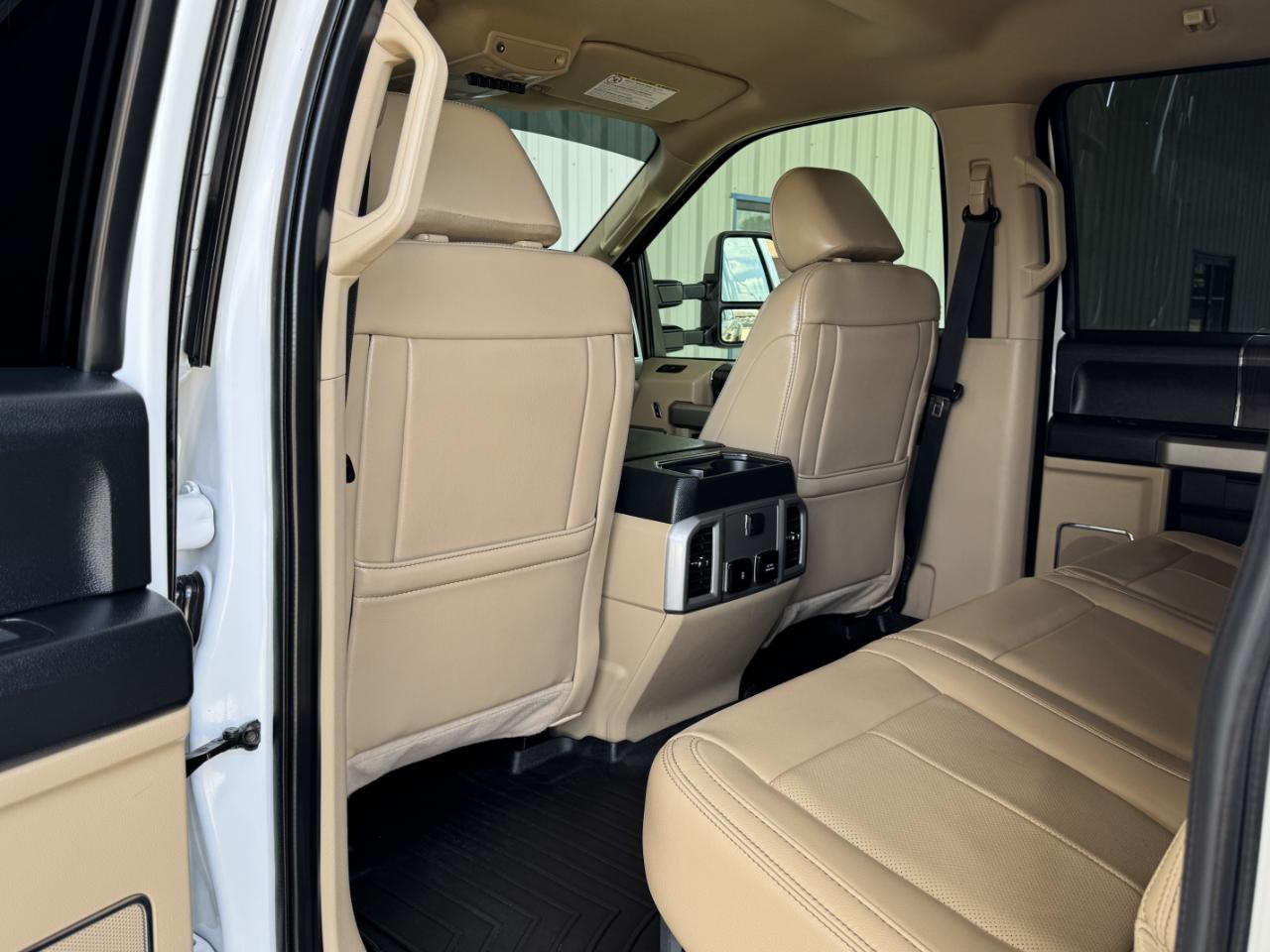 Ford Super Duty F-350 DRW  2021