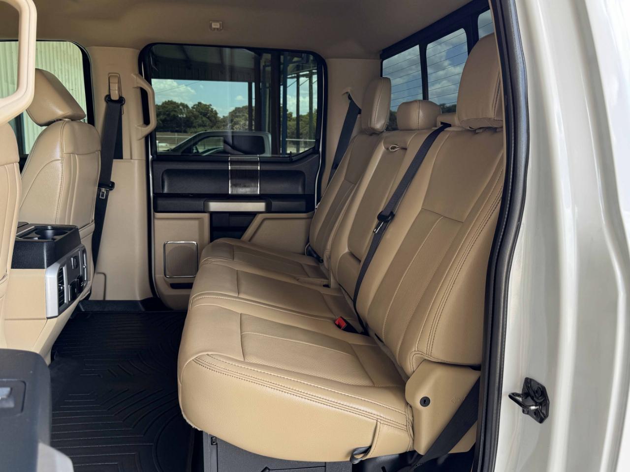 Ford Super Duty F-350 DRW  2021