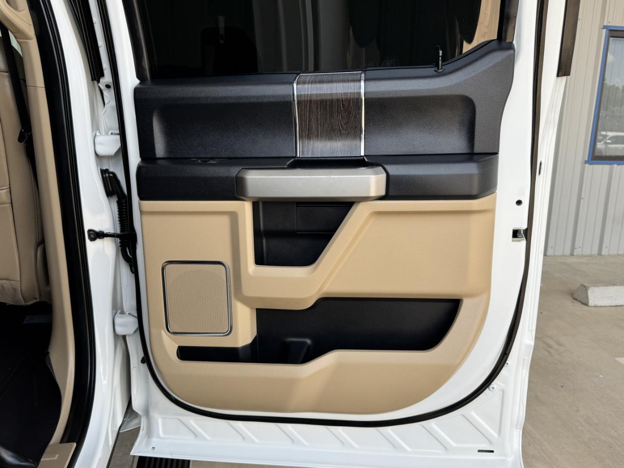 Ford Super Duty F-350 DRW  2021