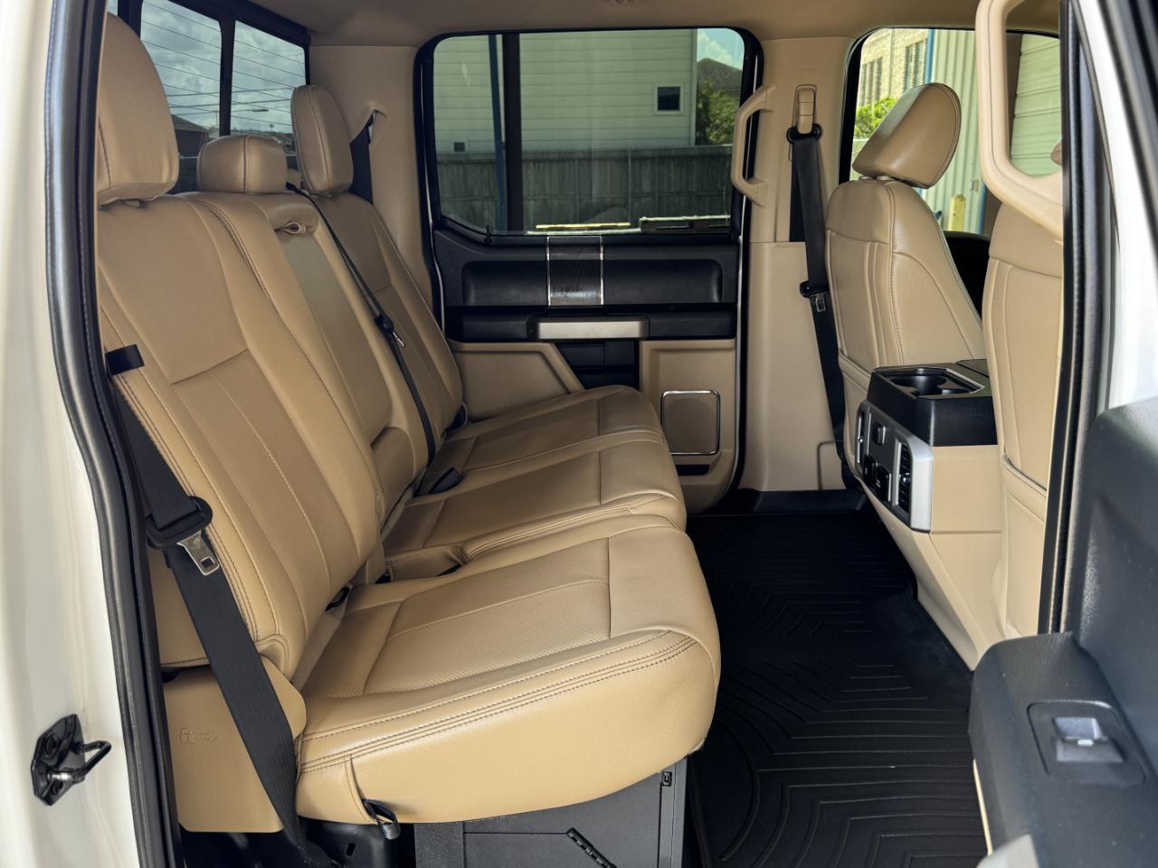 Ford Super Duty F-350 DRW  2021