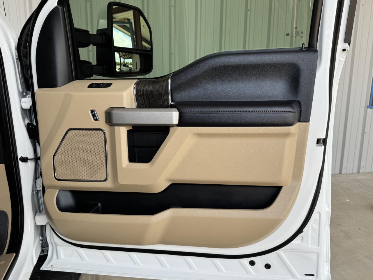 Ford Super Duty F-350 DRW  2021