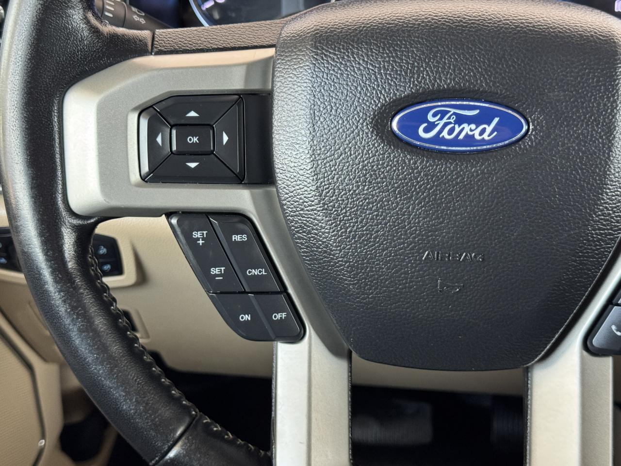 Ford Super Duty F-350 DRW  2021