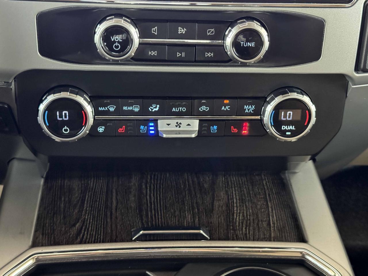 Ford Super Duty F-350 DRW  2021