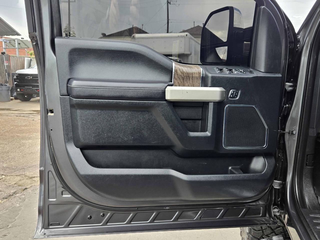 Ford Super Duty F-250 SRW  2017