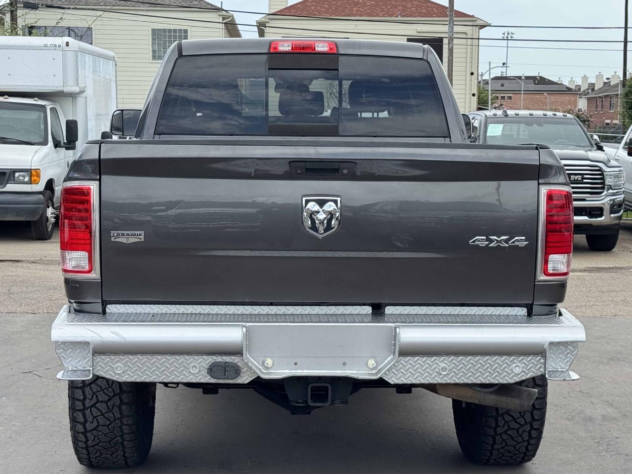 RAM 2500 Laramie Mega Cab 4WD 2016