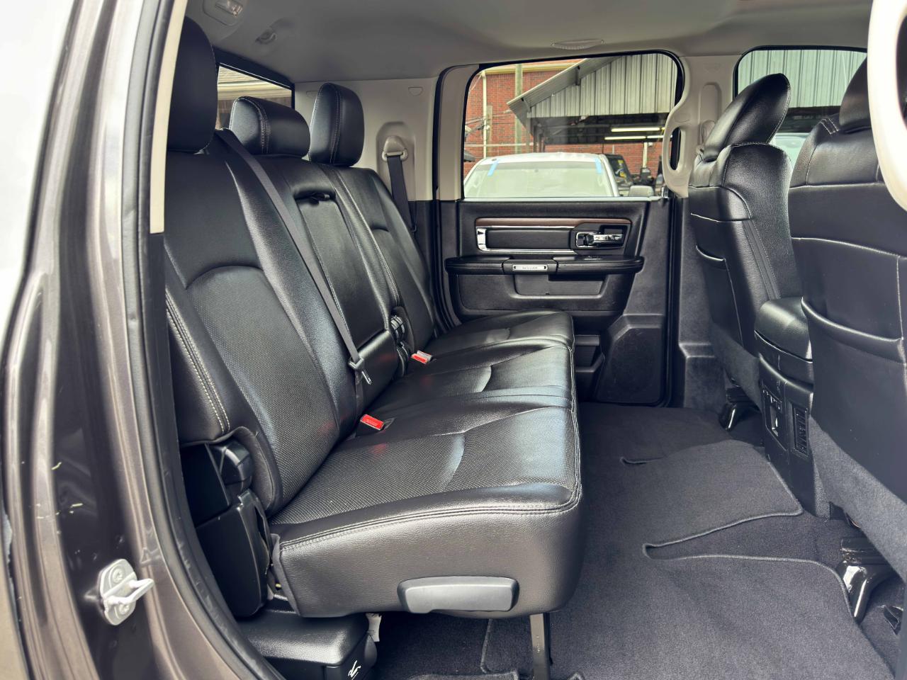 RAM 2500 Laramie Mega Cab 4WD 2016
