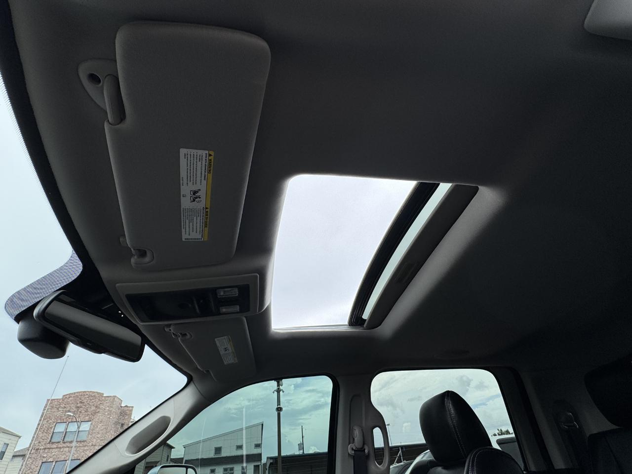 RAM 2500 Laramie Mega Cab 4WD 2016