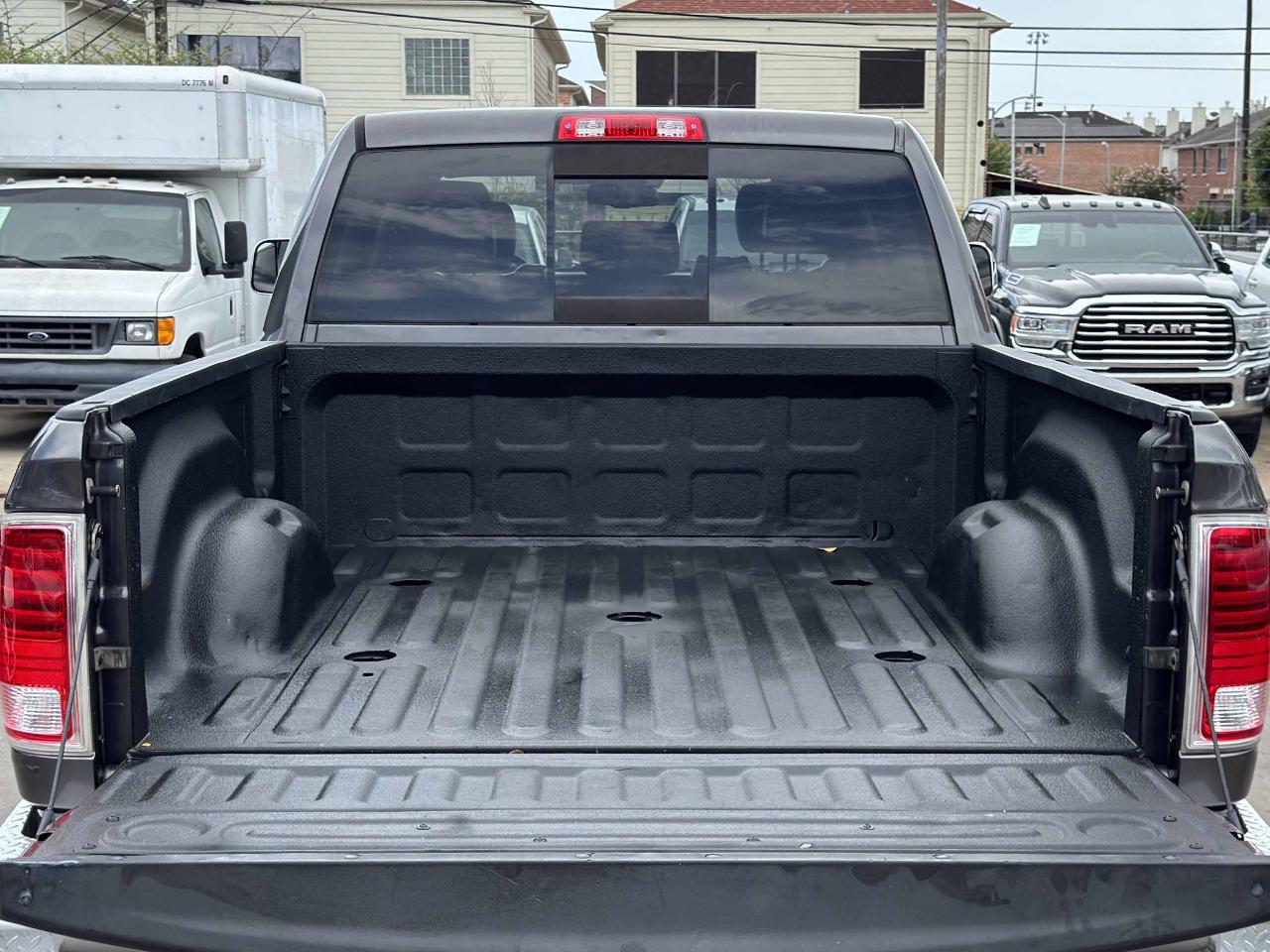 RAM 2500 Laramie Mega Cab 4WD 2016