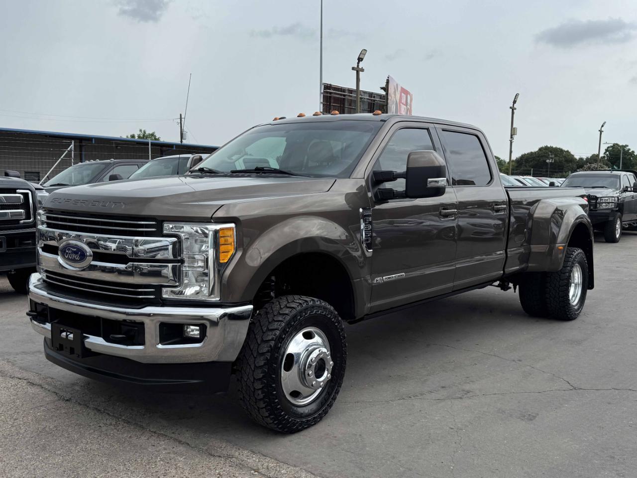 Ford Super Duty F-350 DRW  2017