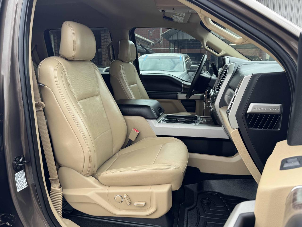 Ford Super Duty F-350 DRW  2017