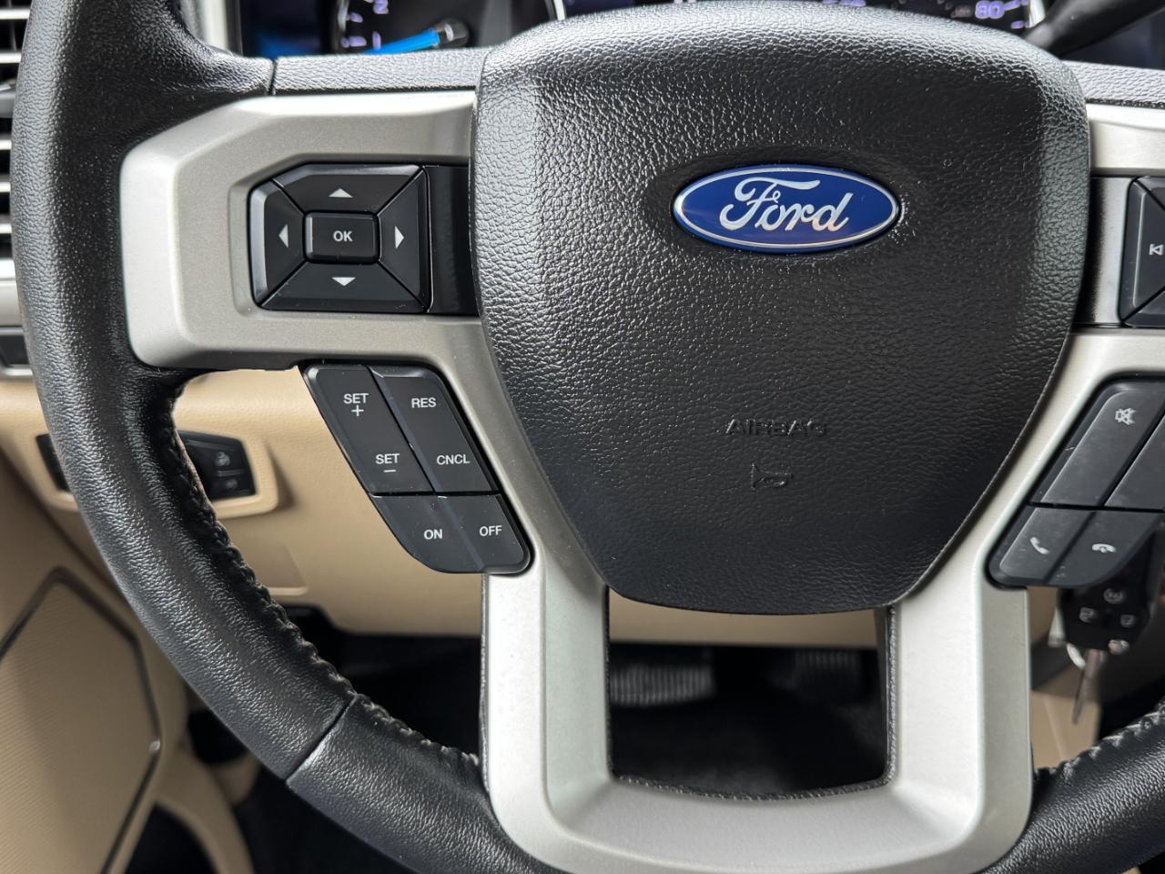Ford Super Duty F-350 DRW  2017