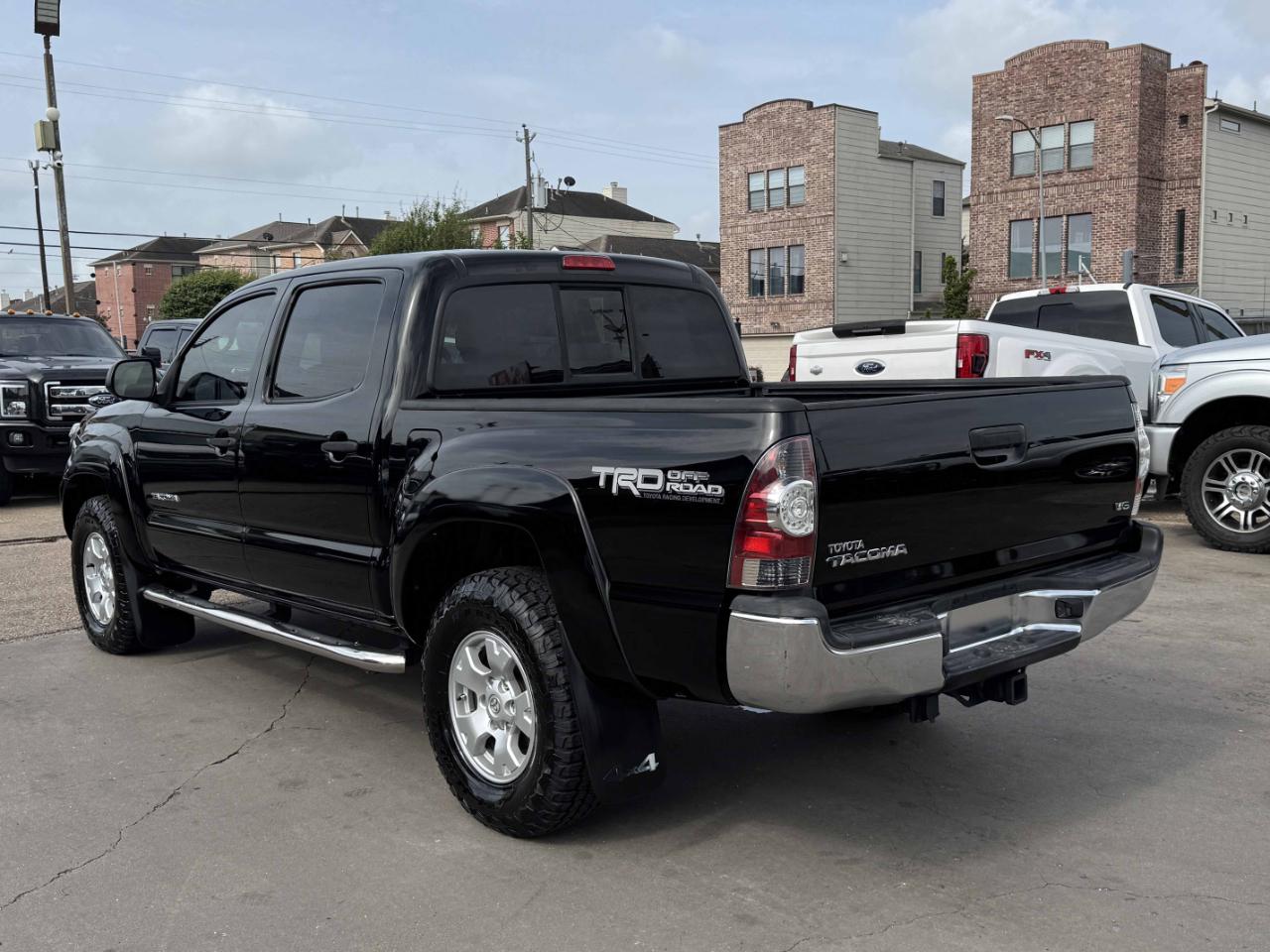 Toyota Tacoma  2013