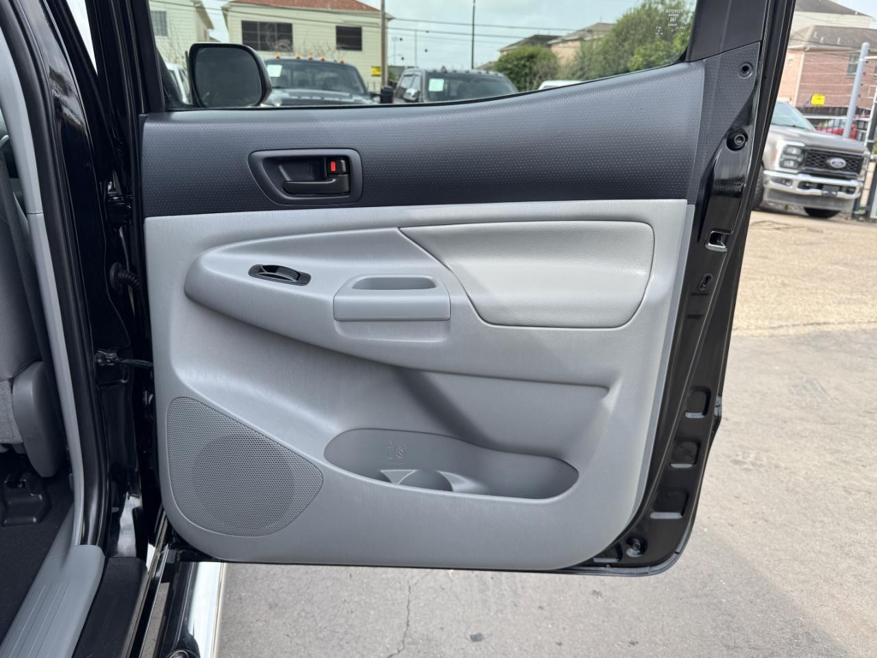 Toyota Tacoma  2013