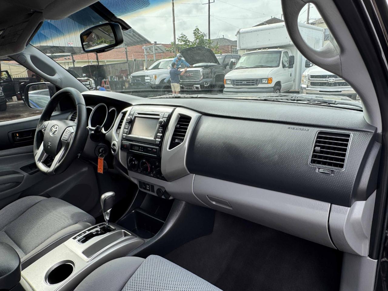 Toyota Tacoma  2013
