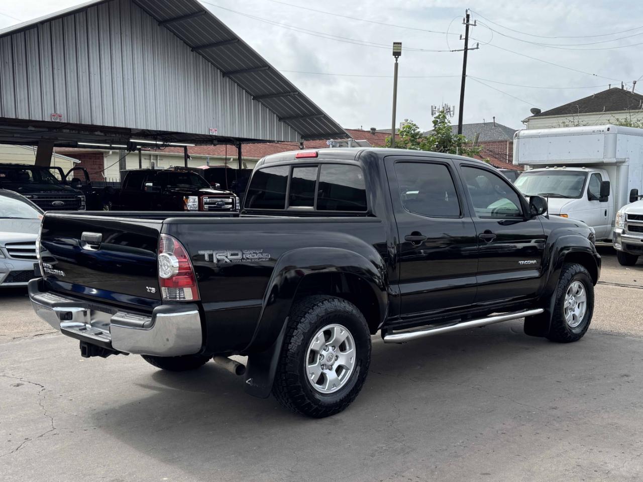 Toyota Tacoma  2013