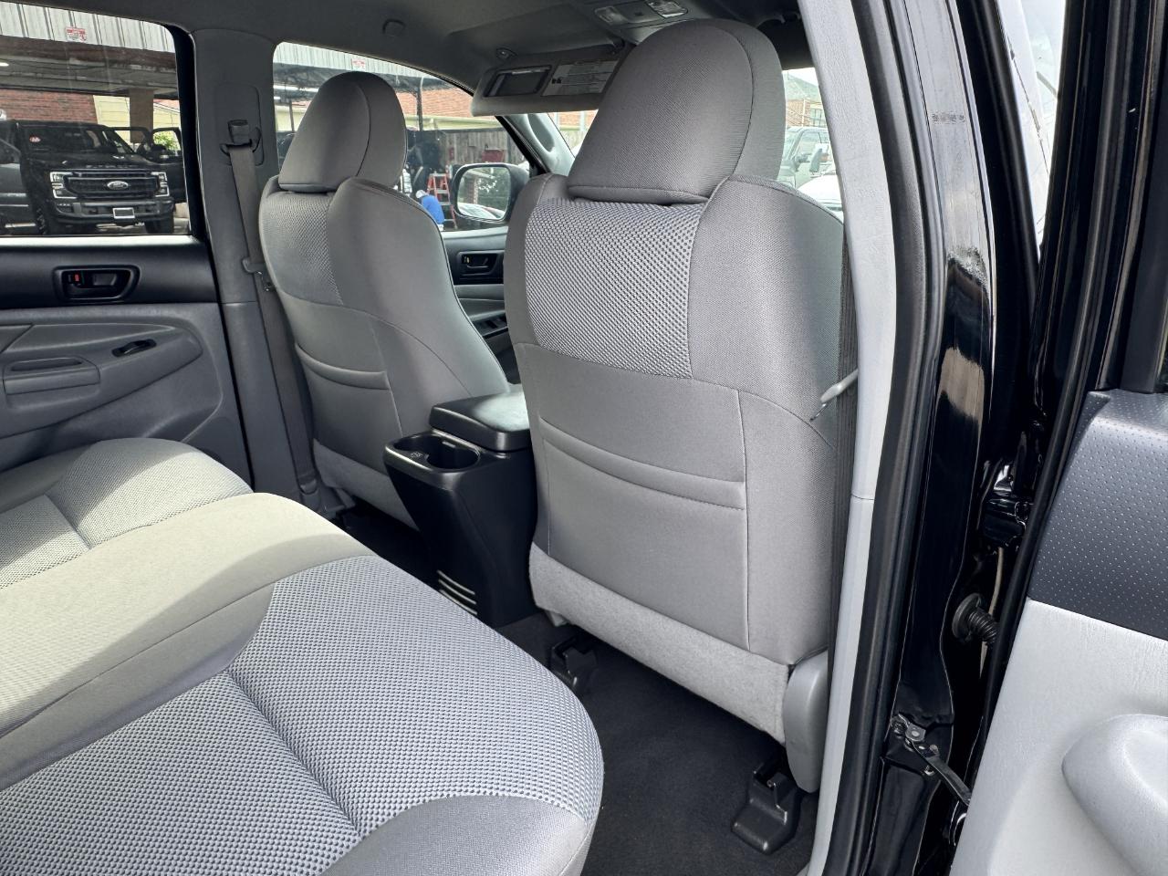 Toyota Tacoma  2013