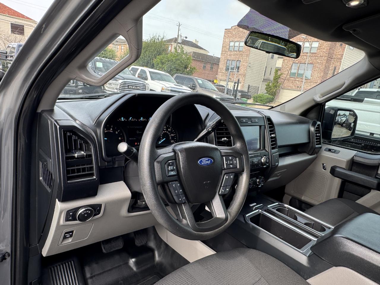 Ford F-150 XL SuperCrew 2WD 2018