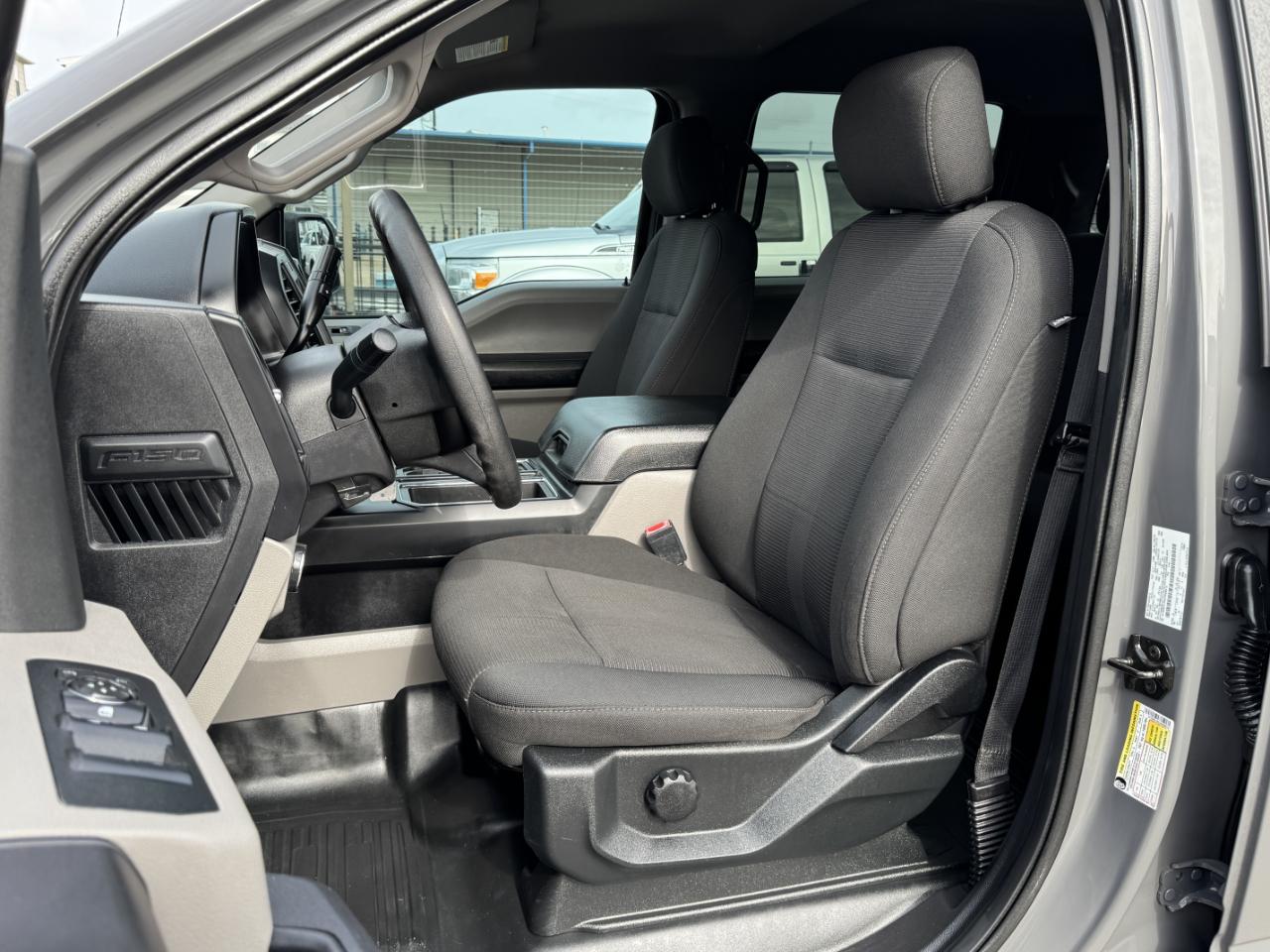 Ford F-150 XL SuperCrew 2WD 2018