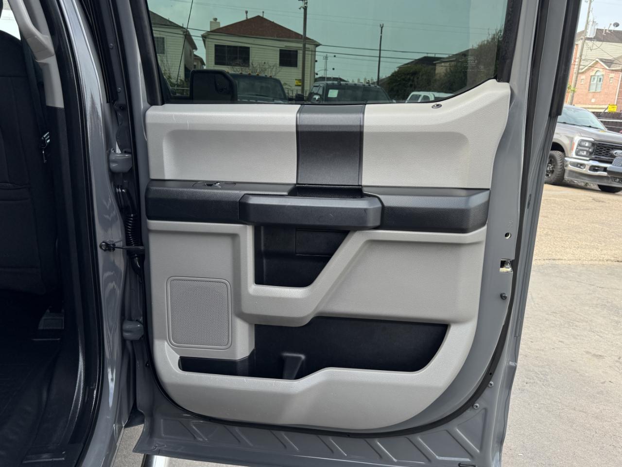 Ford F-150 XL SuperCrew 2WD 2018