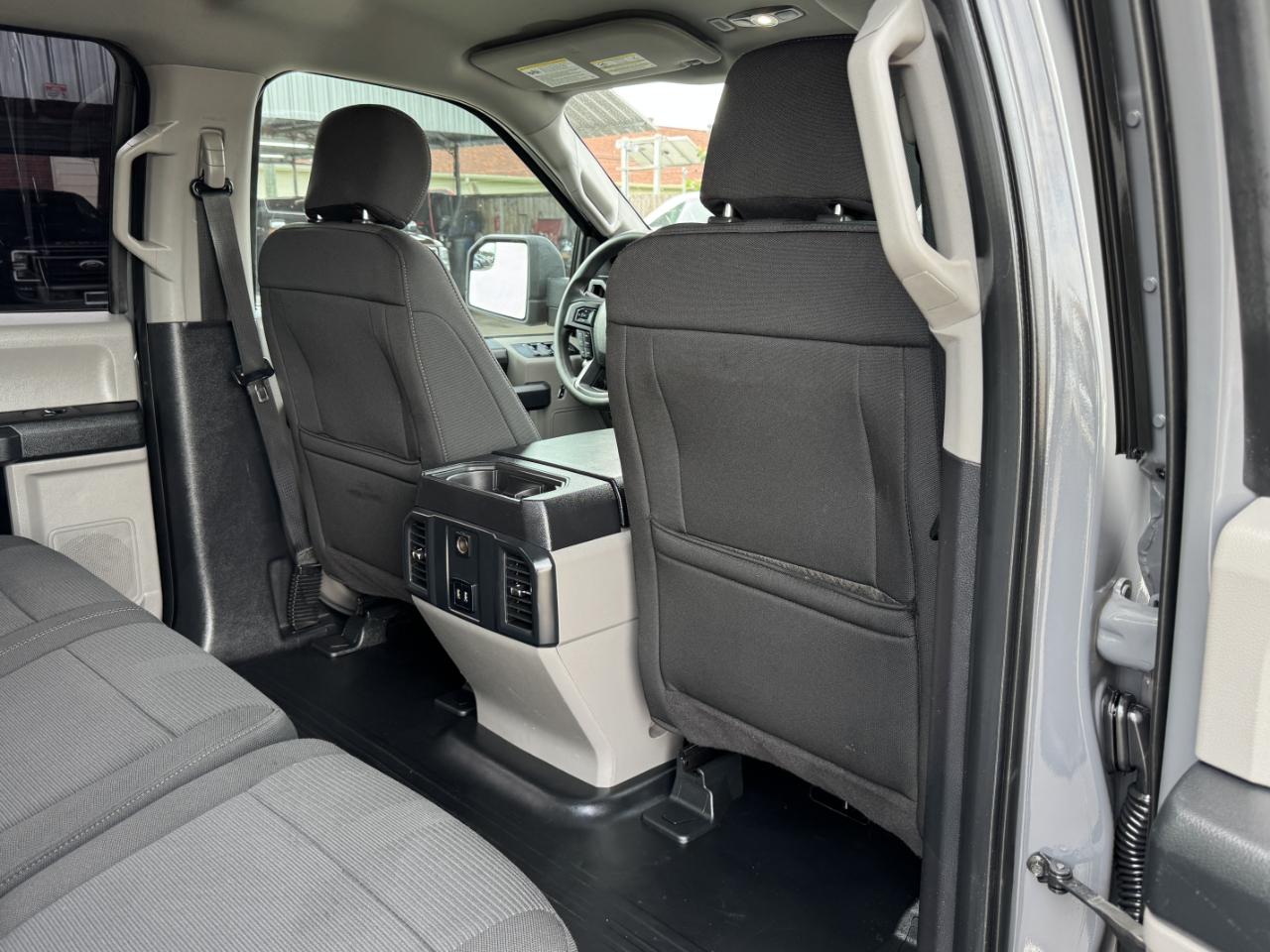 Ford F-150 XL SuperCrew 2WD 2018
