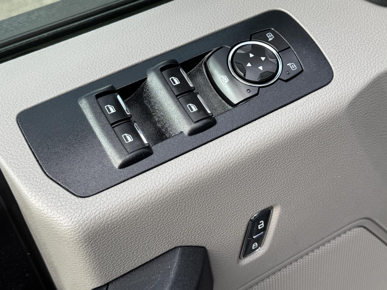 Ford F-150 XL SuperCrew 2WD 2018