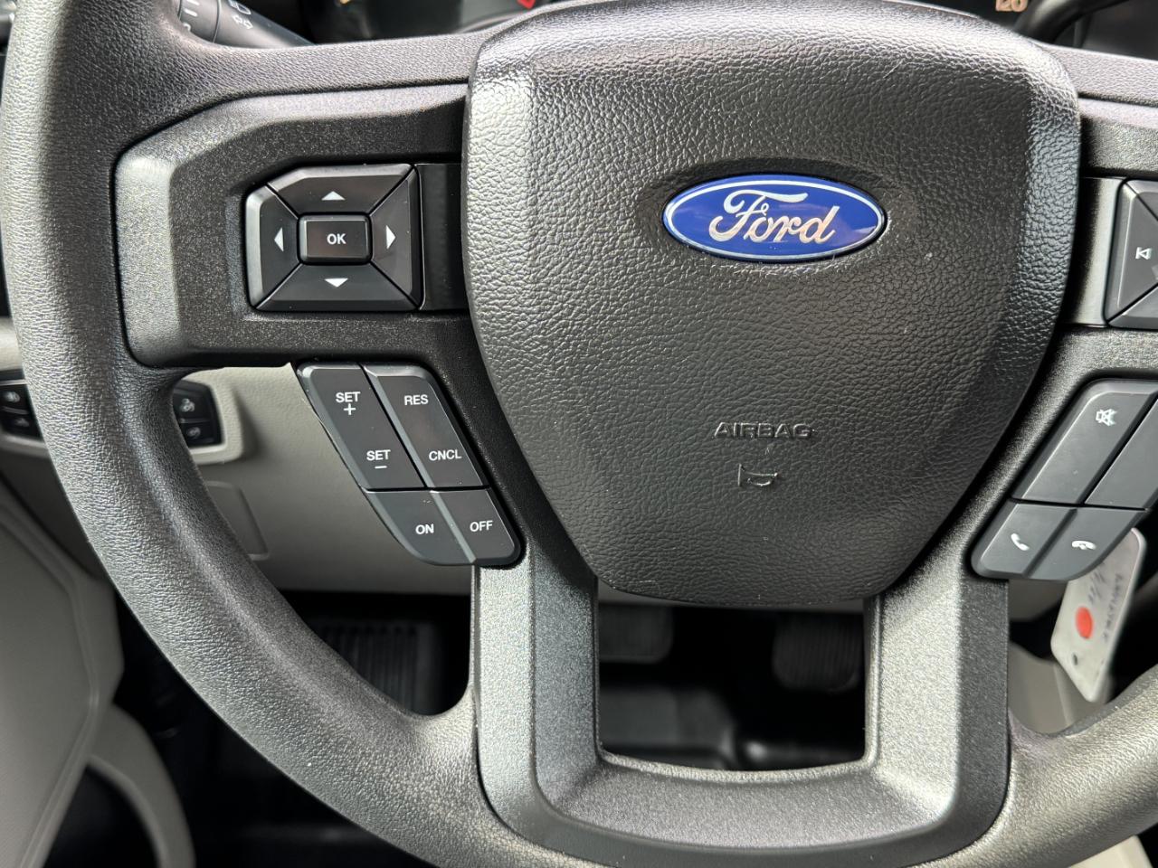 Ford F-150 XL SuperCrew 2WD 2018