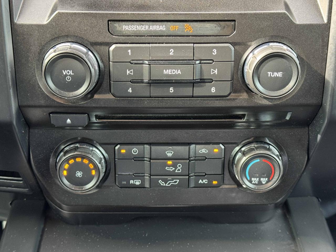 Ford F-150 XL SuperCrew 2WD 2018