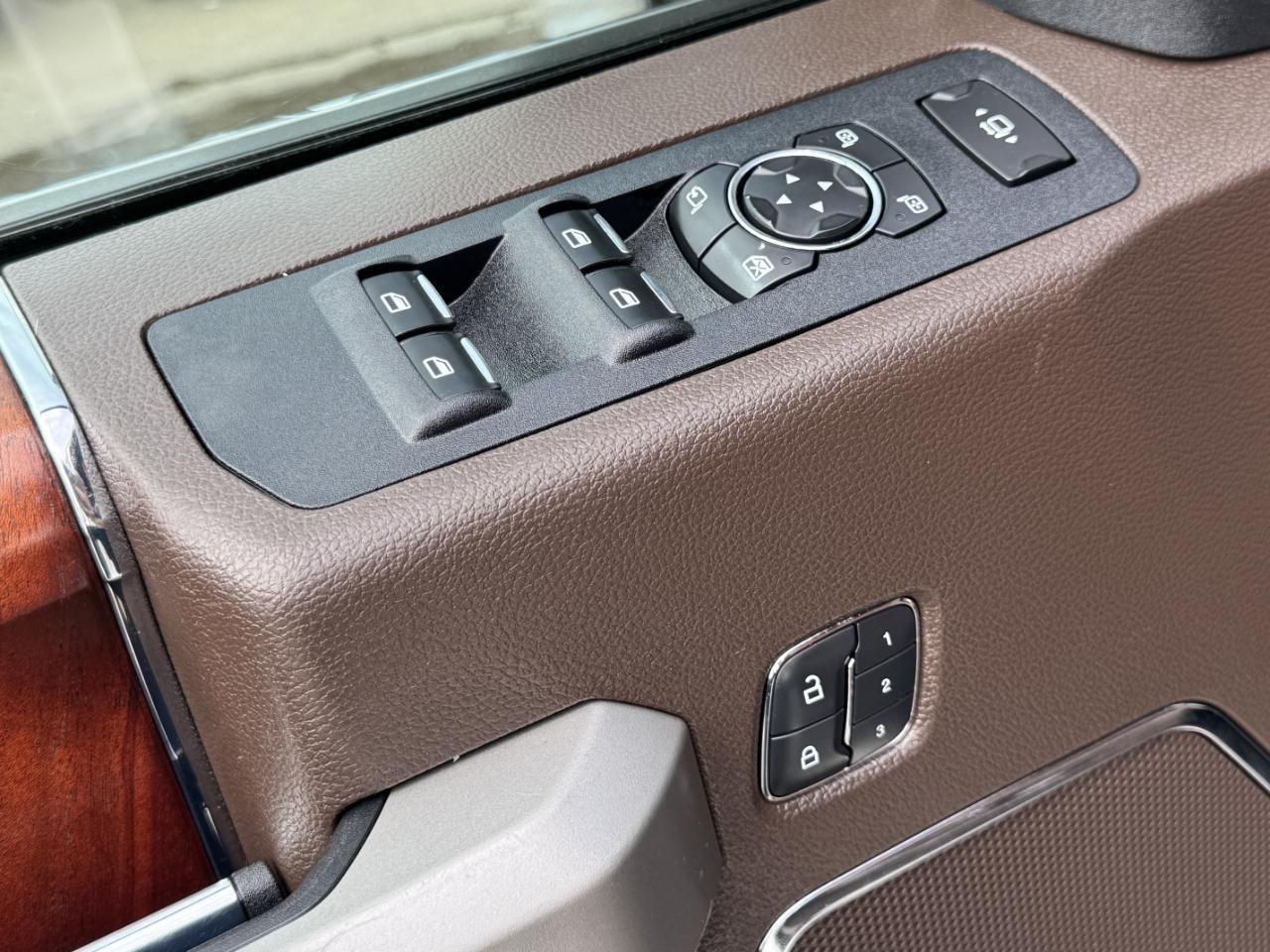 Ford Super Duty F-350 DRW  2019