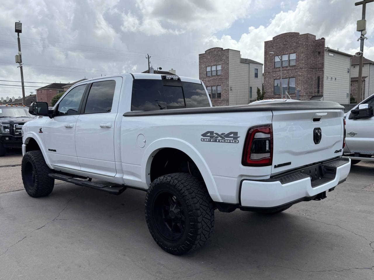 RAM 2500 Laramie Crew Cab 4WD 2019