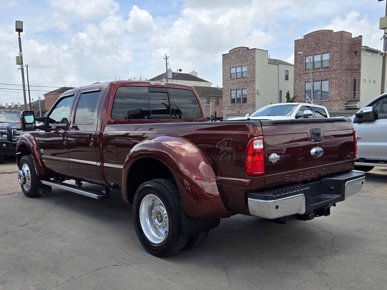 Ford Super Duty F-450 DRW  2015