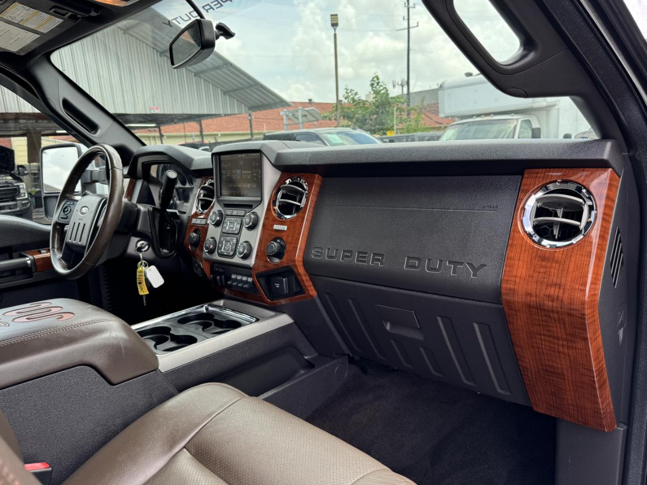 Ford Super Duty F-450 DRW  2015