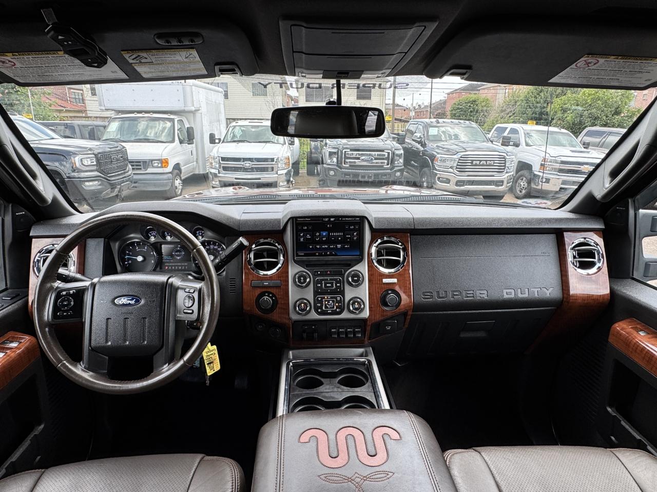 Ford Super Duty F-450 DRW  2015