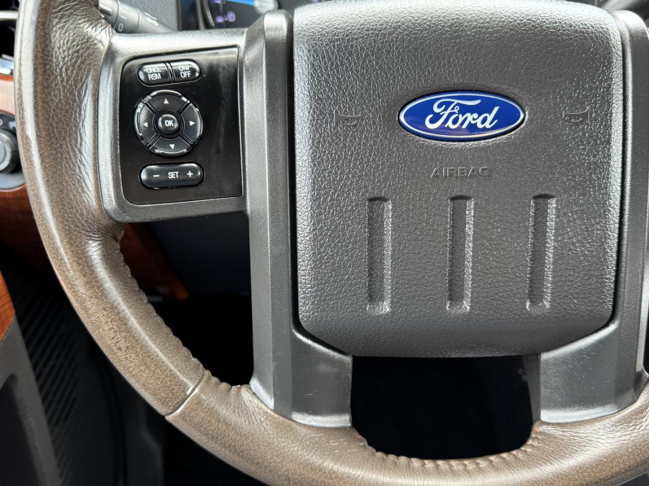 Ford Super Duty F-450 DRW  2015