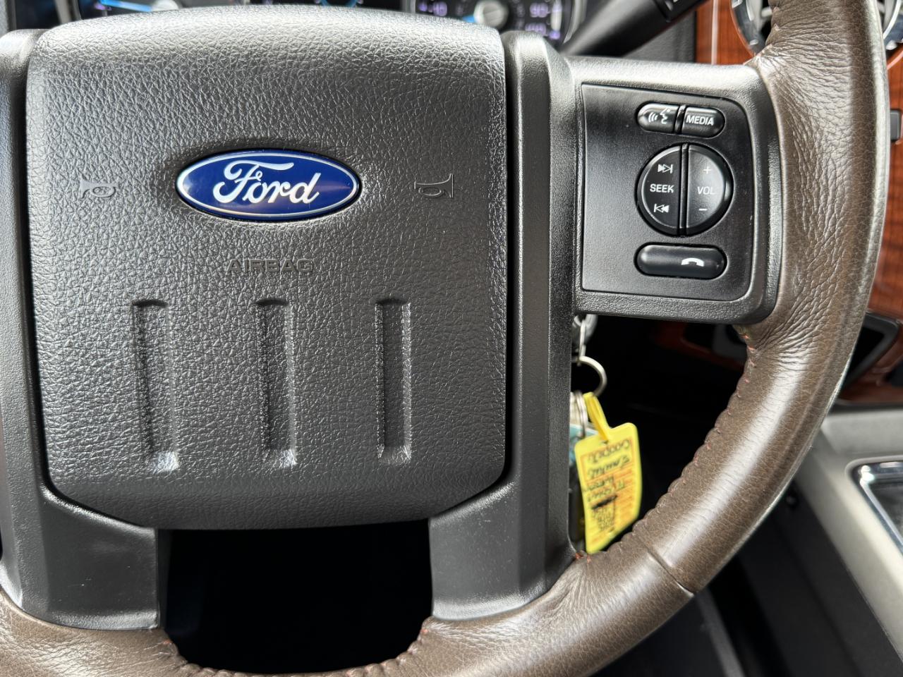 Ford Super Duty F-450 DRW  2015
