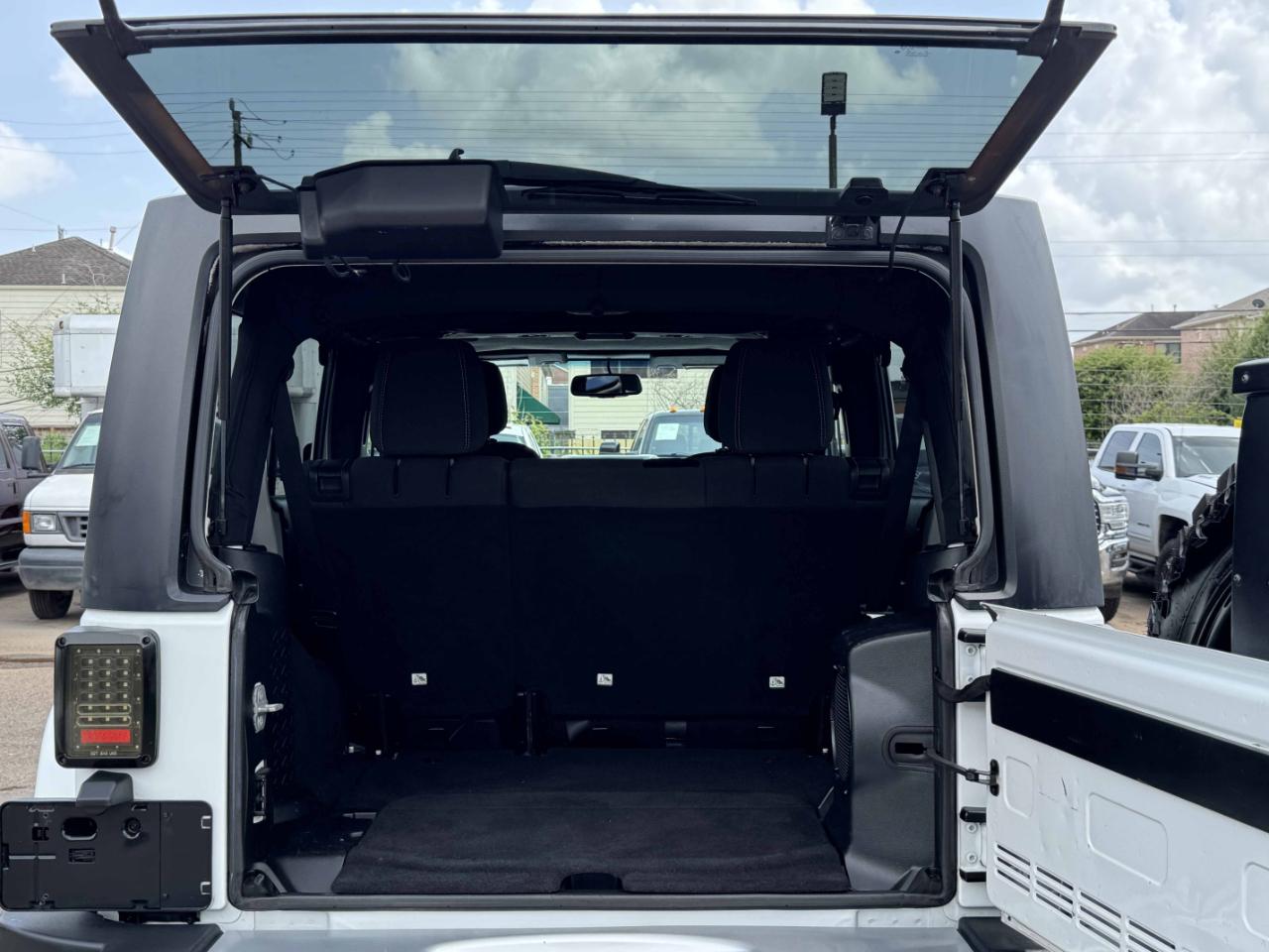 Jeep Wrangler Unlimited  2014