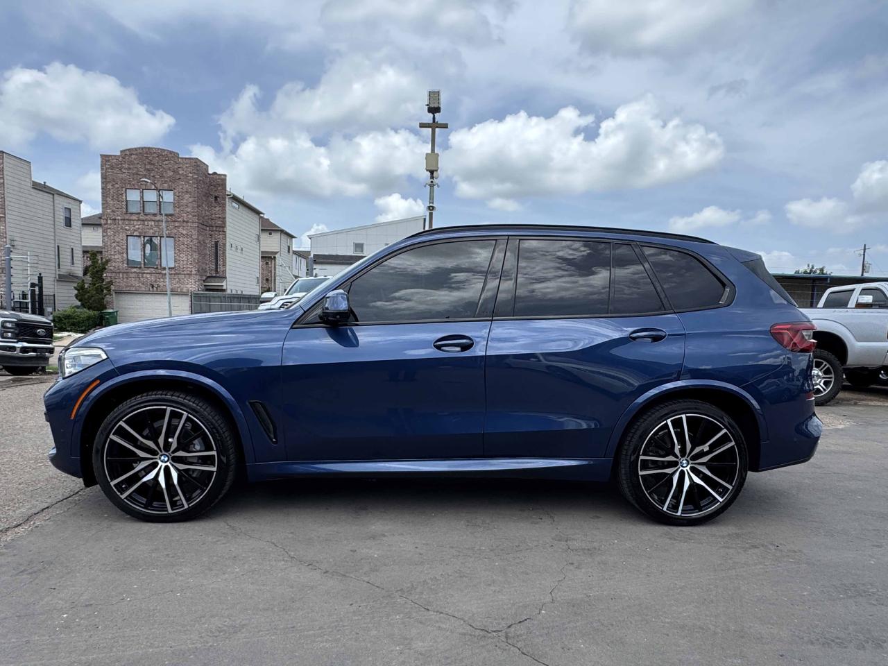 BMW X5  2019