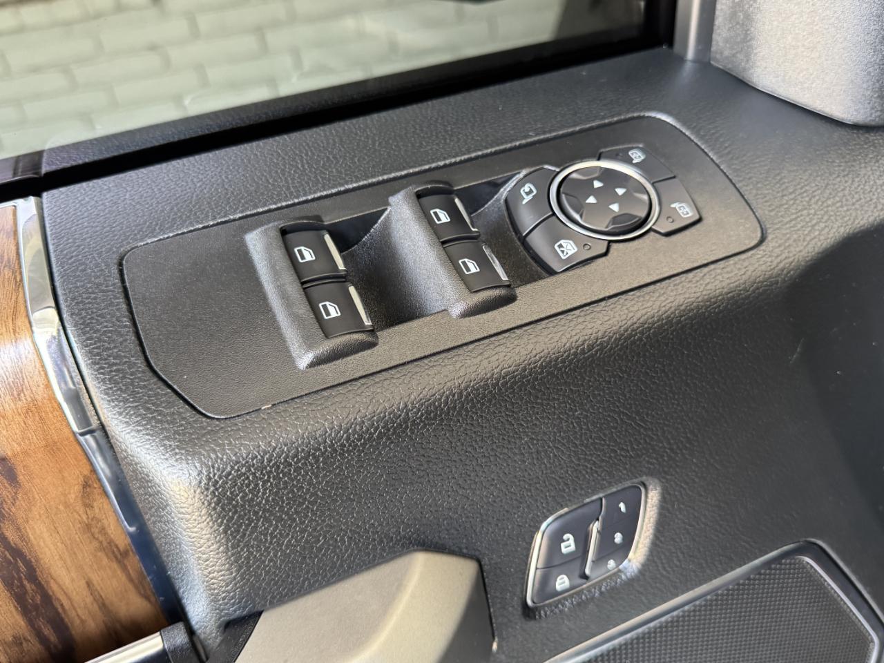 Ford F-150 Lariat SuperCrew 4WD 2018