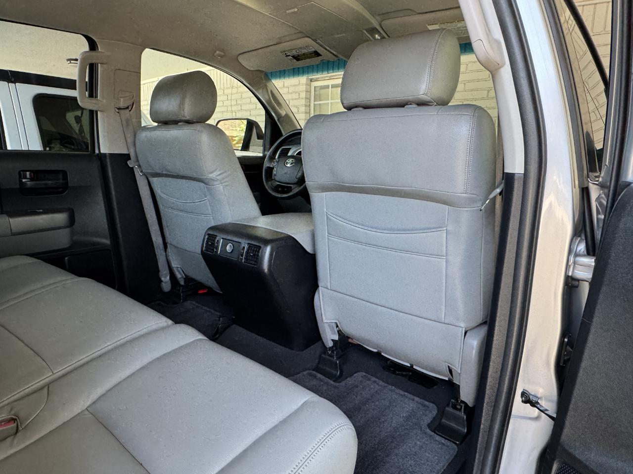 Toyota Tundra  2012