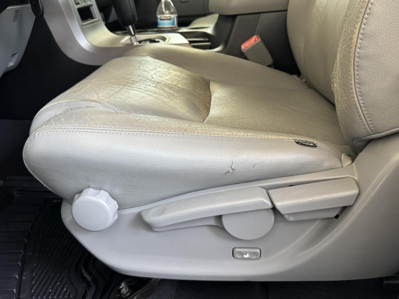 Toyota Tundra  2012