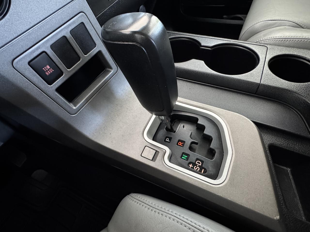 Toyota Tundra  2012