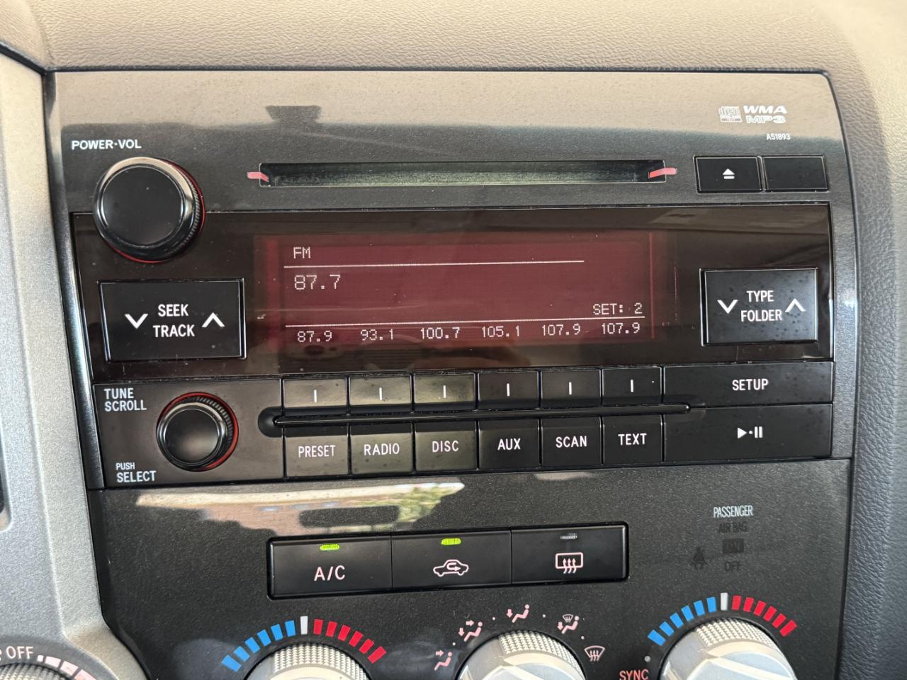 Toyota Tundra  2012